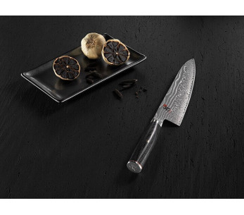 Miyabi 5000FCD japanilainen kokkiveitsi 24cm damascus terä 48 kerrosta pakkawood kahva 2