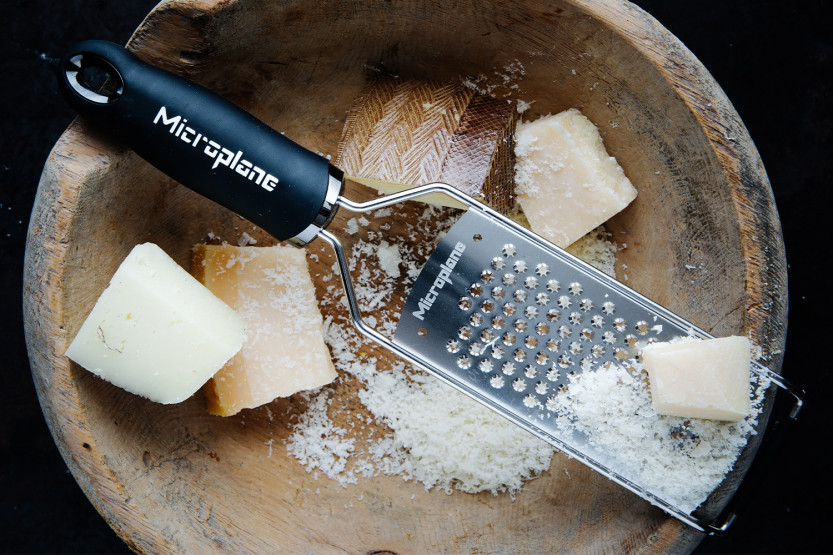Microplane Gourmet Raastin musta kahva