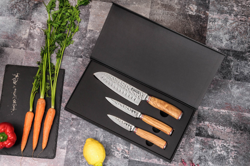 Messerset 3 Wusaki Damast 10Cr Olivenbaum Santoku + Universal + Office