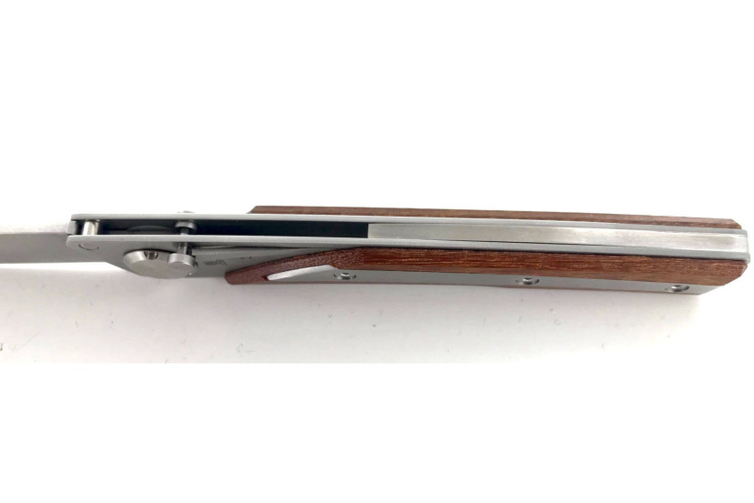 Coltello pieghevole Actilam S4 con lama forgiata e manico in acciaio/ipé da 11 cm