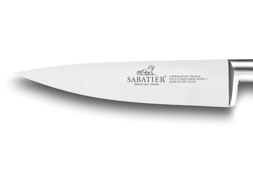 Faca para legumes forjada Sabatier Perigord, lâmina de 10 cm, cabo em nogueira
