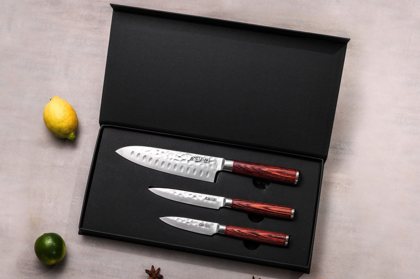 Estuche de 3 cuchillos Wusaki Pakka X50 pakkawood Santoku + Universal + Office
