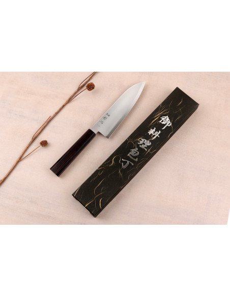 Håndlaget japansk santoku-kniv på 17 cm, Hatsukokoro Kaijin BS2, i ibenholt