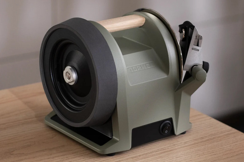 Affilatrice elettrica TORMEK T-1, verde salvia, mola diamantata silenziosa