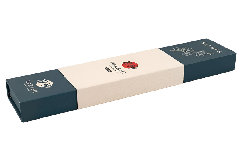 Faca Bunka de 20 cm da Hakami Sakura, com lâmina martelada e cabo em pakkawood castanho