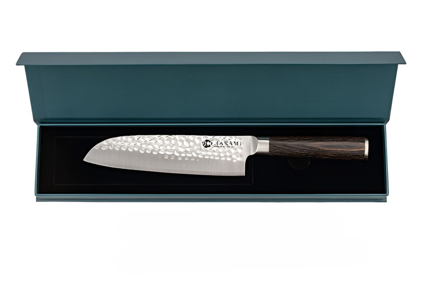 Faca santoku Hakami Sakura de 18 cm, com lâmina martelada e cabo em pakkawood castanho
