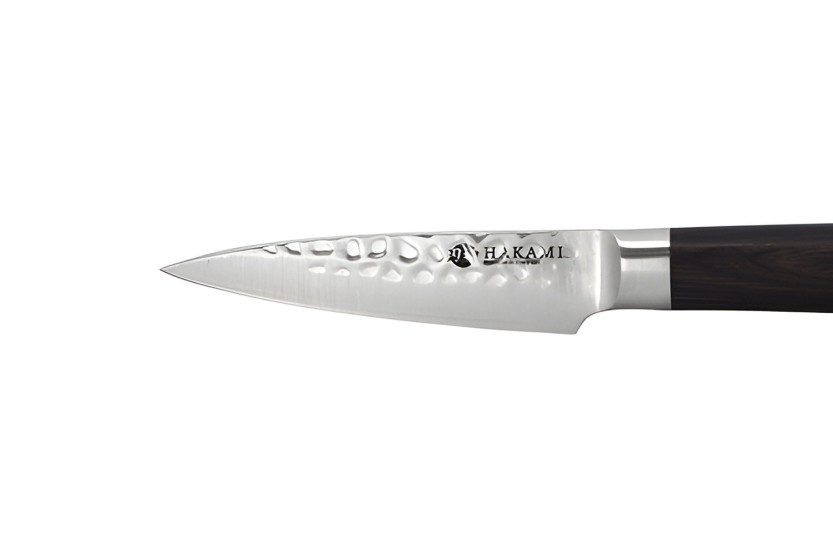 Hakami Sakura kjøkkenkniv, 9 cm, med hamret blad og brunt pakkawood-skaft