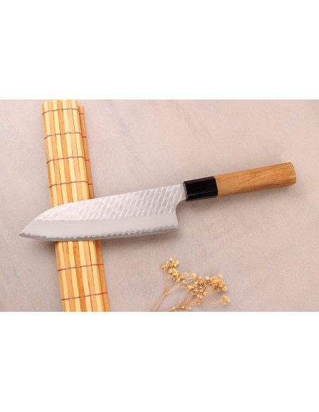 Håndlaget japansk santoku-kniv, 17 cm, fra Nigara Hamono, Migaki Tsuchime, SG2, teak