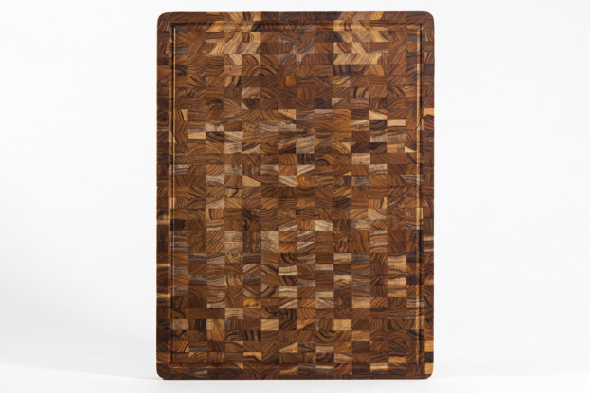 TeakHaus-tiikkileikkuulauta tippakaukalolla, 61 x 45 x 3,8 cm