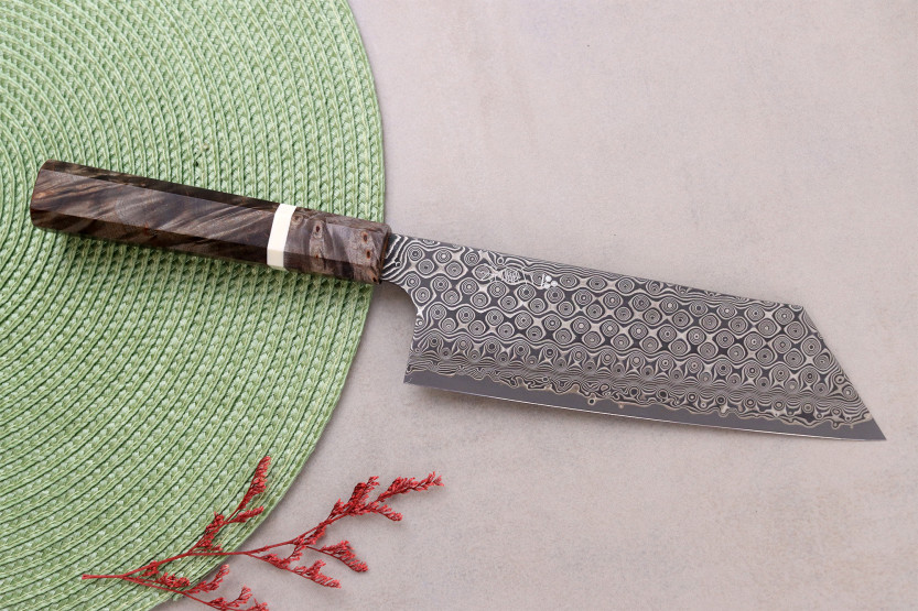 Handgemaakt Japans nakiri-kiritsuke-mes van 17 cm, Nigara Hamono Anmon Damascus SG2