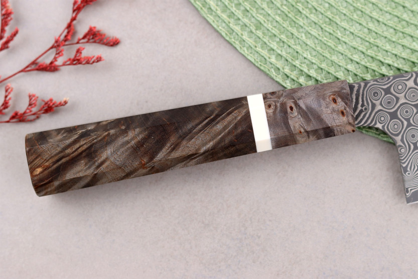 Faca nakiri kiritsuke japonesa artesanal de 17 cm, da marca Nigara Hamono Anmon Damascus SG2