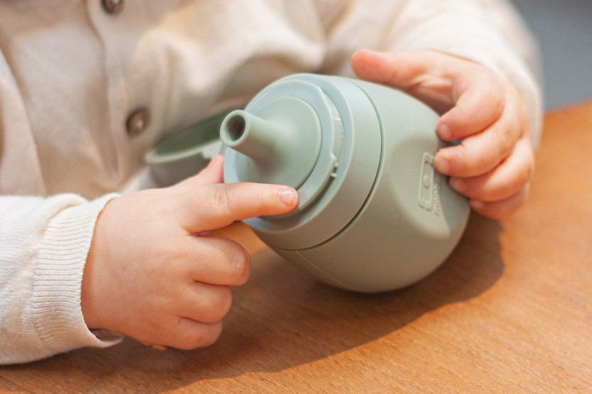 Set di 2 contenitori riutilizzabili Monbento Yummy per compote, per neonati e bambini, verde e blu