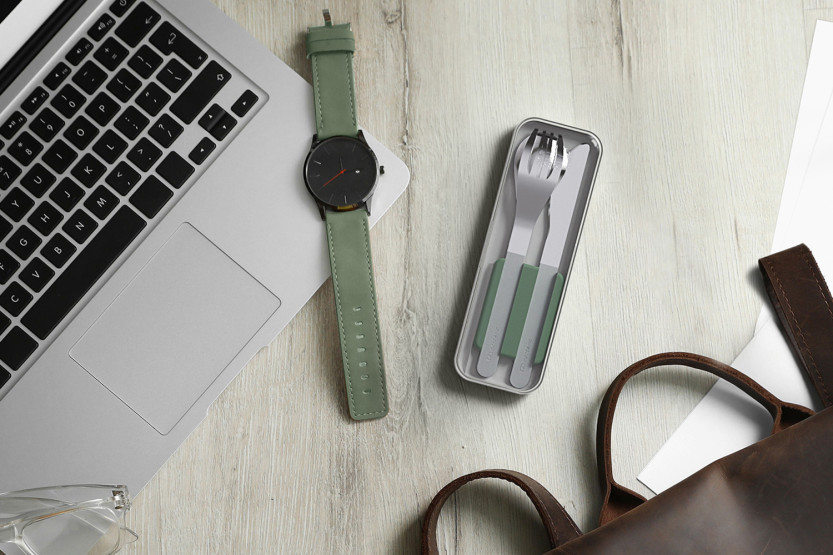 Set di posate da viaggio Monbento Slim Box verde