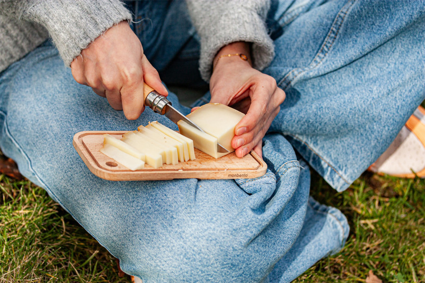 Monbento MB Cut Original Portable Cutting Board, Made of Beech Wood