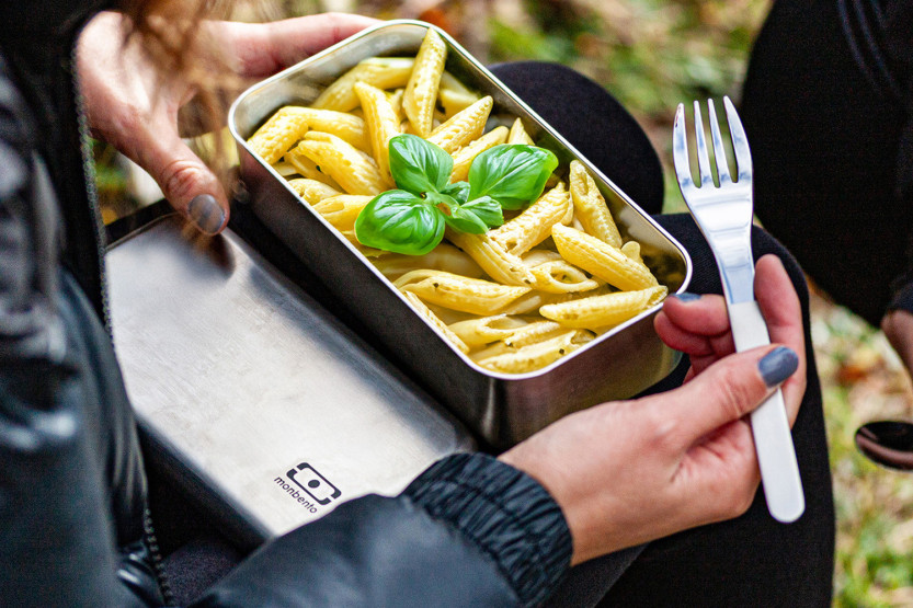 Lancheira de aço inoxidável Monbento Sense 700 ml verde