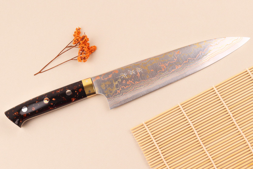 Takeshi Saji BS2 Rainbow -käsintehty japanilainen kokkiveitsi, 21 cm