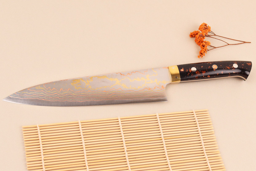 Cuchillo de chef japonés artesanal Takeshi Saji BS2 Rainbow de 21 cm