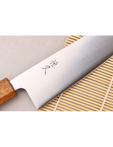 Handgemaakt Japans Tsunehisa AUS8 santokumes van 16,5 cm met een handvat van gebrand eikenhout