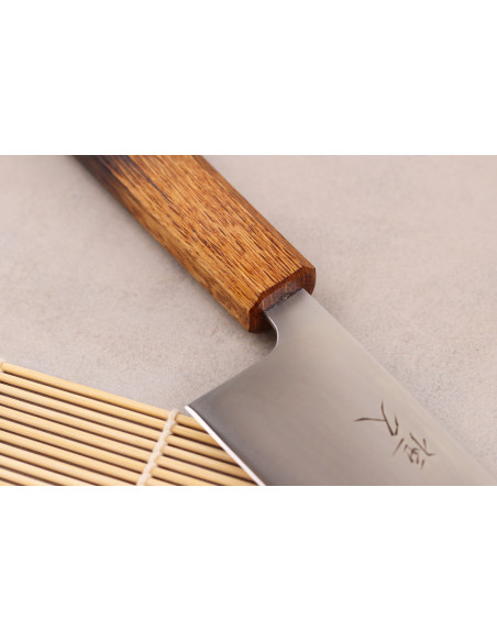Håndlavet japansk Tsunehisa AUS8 santoku-kniv, 16,5 cm, med skaft af brændt egetræ
