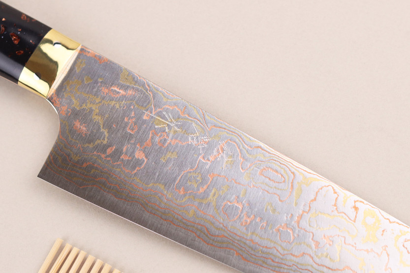 Takeshi Saji BS2 Rainbow -käsintehty japanilainen 16,5 cm:n santoku-veitsi