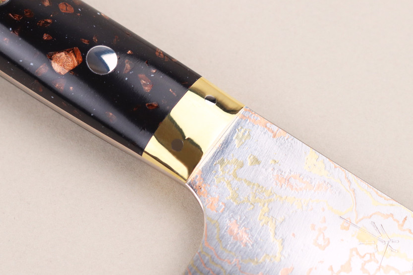 Handgefertigtes japanisches Santoku-Messer 16,5 cm von Takeshi Saji BS2 Rainbow