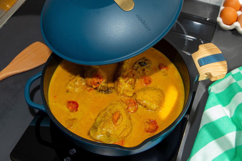 Cookut La Fabuleuse 8-in-1 Nonstick Skillet, Blueberry