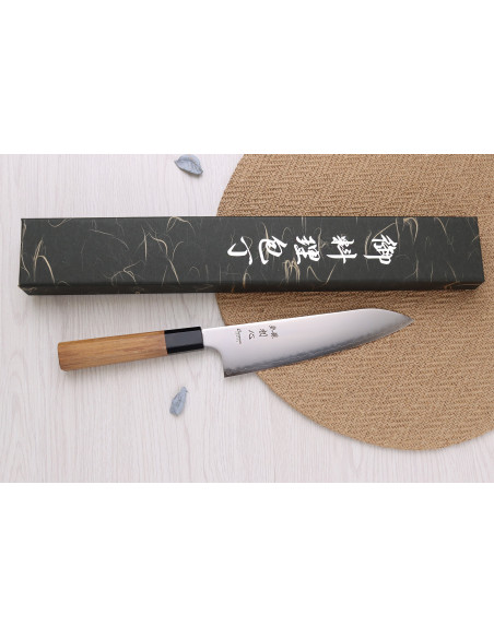 Cuchillo de chef japonés artesanal Hatsukokoro Chromax de 20 cm con mango de teca