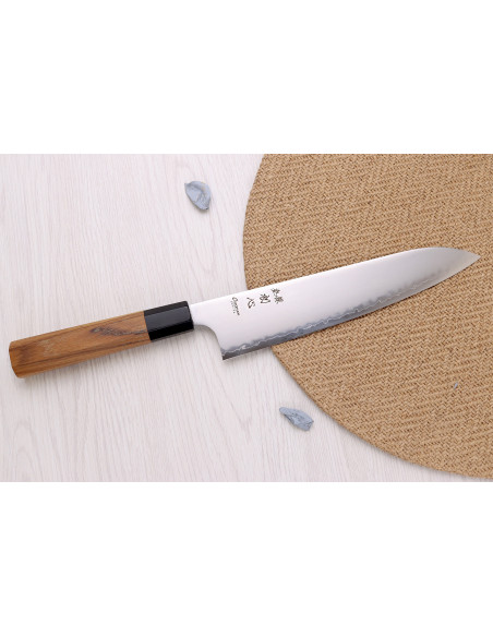 Cuchillo de chef japonés artesanal Hatsukokoro Chromax de 23 cm con mango de teca