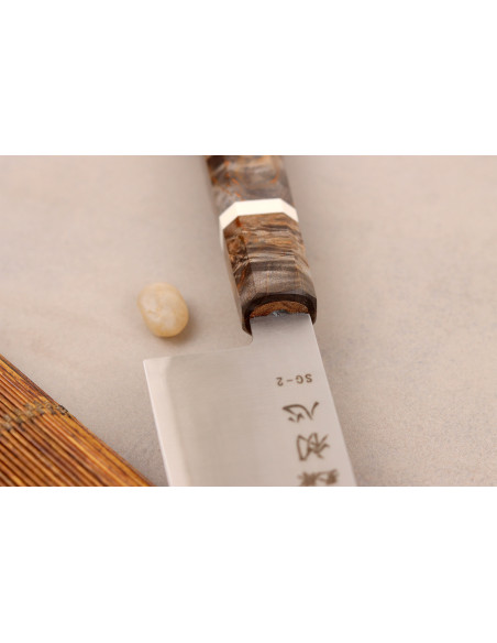 Håndlaget japansk santoku-kniv, 18 cm, Hatsukokoro Hayabusa SG2 San Mai