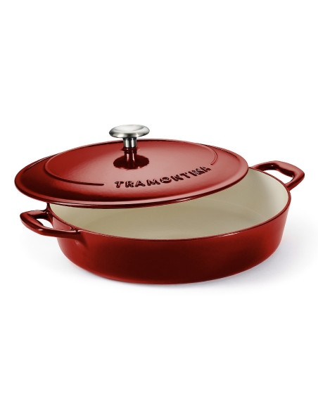 30 cm red shallow casserole dish. Enameled cast iron.