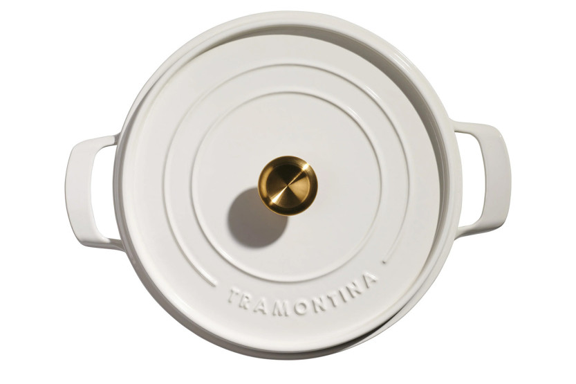 Cacerola redonda y baja de 30 cm de Tramontina, de hierro fundido esmaltado en color latte, 3,8 l