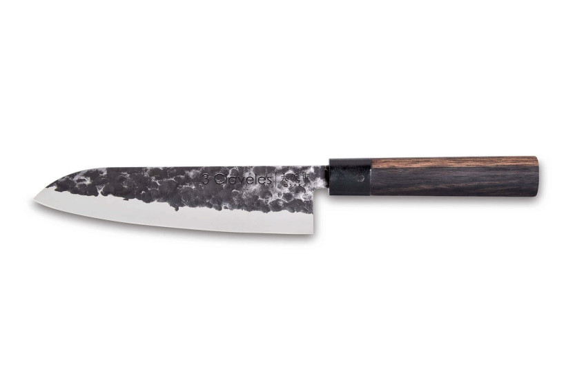3 Claveles Osaka 18 cm håndsmedet santokukniv med grenadillahåndtag