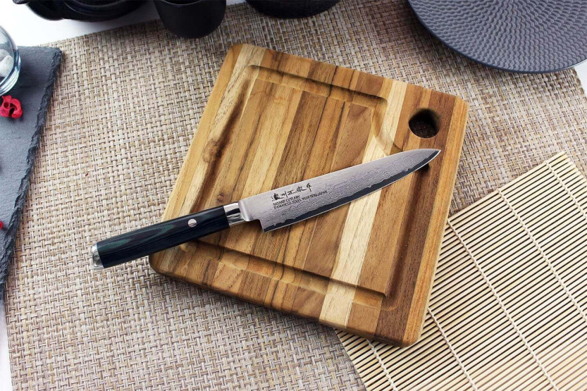 Satake Helios 15cm damaskus 69-lagers japansk universalkniv