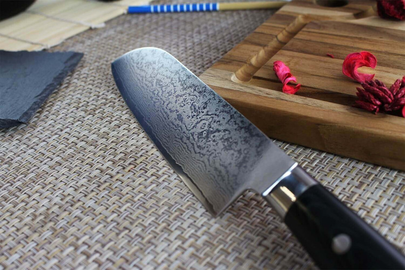 Cuchillo santoku japonés Satake Helios 17cm Damasco 69 capas