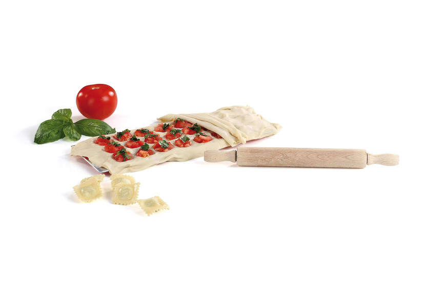 Molde para ravioli quadrado de 24 tomadas + mini rolo de madeira Kitchen Artist