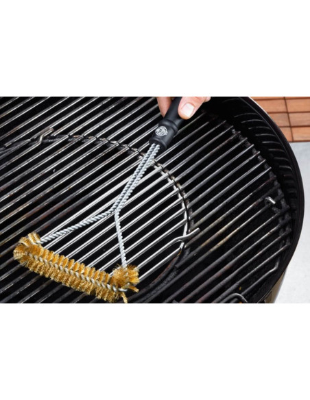 Cepillo triangular de latón Gefu BBQ