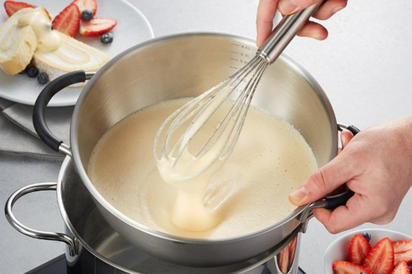 Gefu Mesco blandningsskål i rostfritt stål 24 cm + halkfri botten
