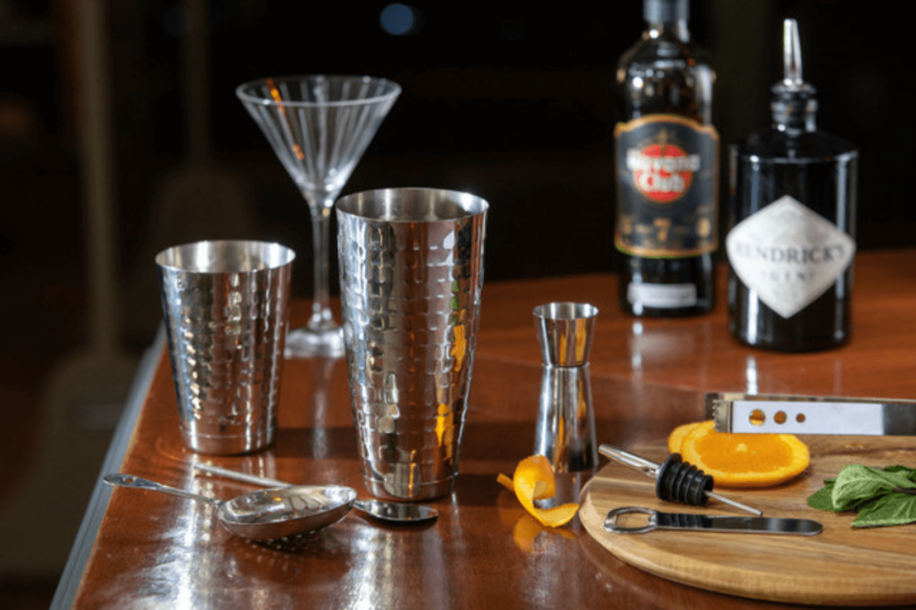 BarCraft Boston 8-osainen cocktail-setti vasaroitua ruostumatonta terästä.