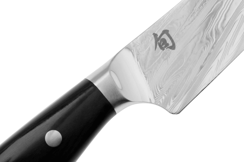 KAI Shun Nagare Lâmina de damasco preta Dual Core Cabo curvo de 15 cm Faca utilitária japonesa