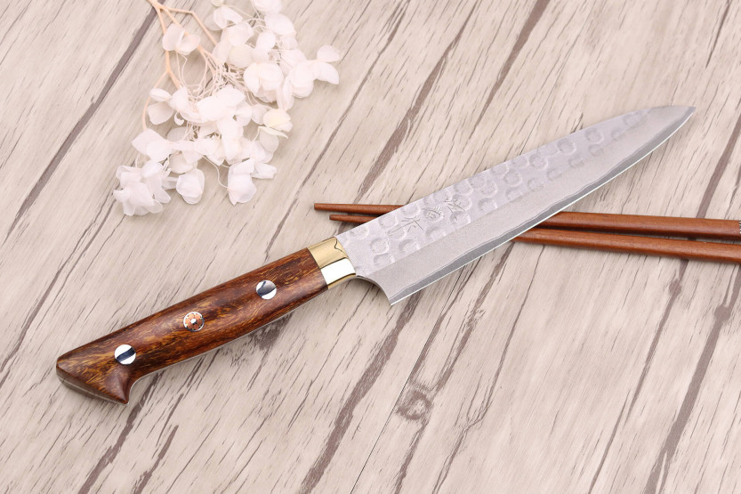 Faca universal japonesa artesanal Masakage Zero 15cm