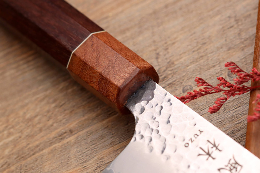 Yuzo VG10 Tsuchime Rosewood 20 cm håndlaget japansk kokkekniv