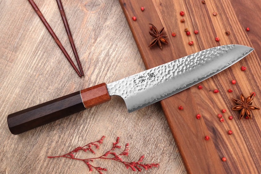 VG10 Rosewood Yuzo Tsuchime 17 cm japansk håndlavet santoku-kniv