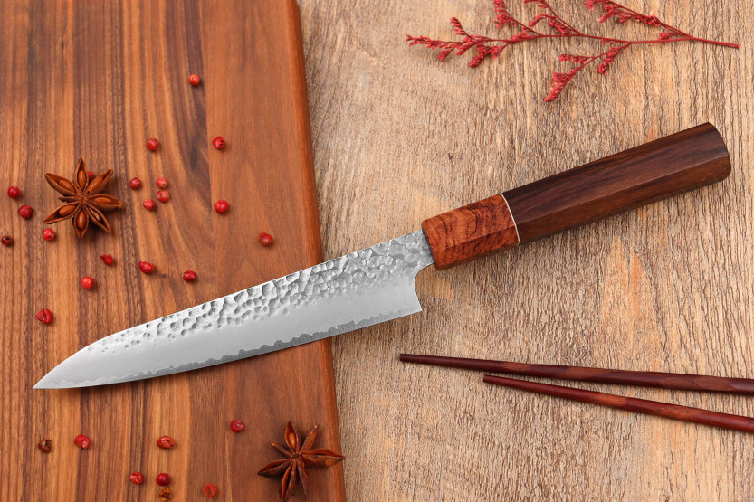 Faca universal japonesa Yuzo Tsuchime VG10 Rosewood 15cm feita à mão