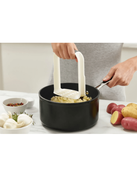 Joseph Joseph Easy-Mash ergonomisk potetmoser i hvit polymer