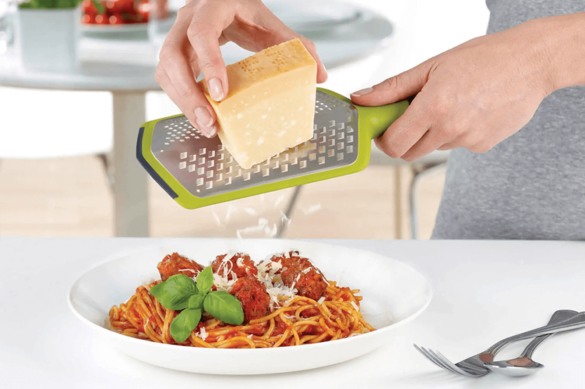 Joseph Joseph Twist Grater lâmina dupla grossa / fina verde
