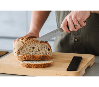 Faca Faca de pão Kitchen Aid Gourmet 20cm lâmina em aço japonês + estojo de proteção 2