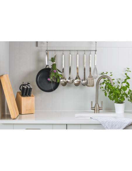Kitchen Aid skje med skår i rustfritt stål