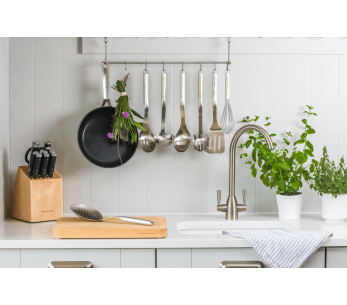 Espátula calada angular Kitchen Aid totalmente de acero inoxidable 2