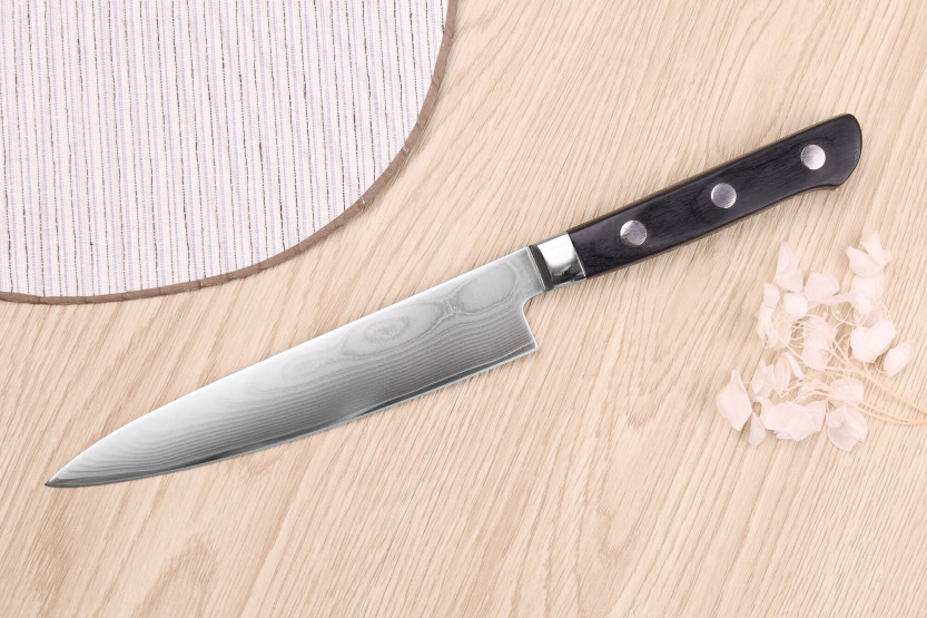 coltello universale giapponese in damasco Satake da 15 cmcoltello universale 69 strati