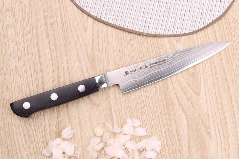 13,5 cm Satake damaskus japansk urtekniv 69 lag